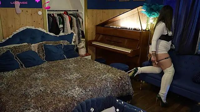 VanessaDoyle online show from September 13, 9:03 pm