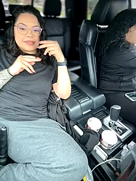 drizzypeach602 online show from November 8, 7:45 pm