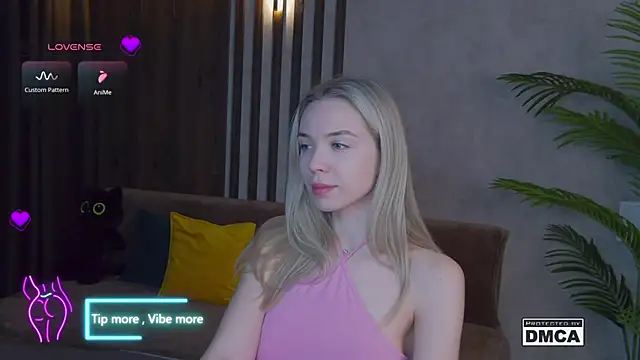 Holl1Would online show from March 4, 3:55 am