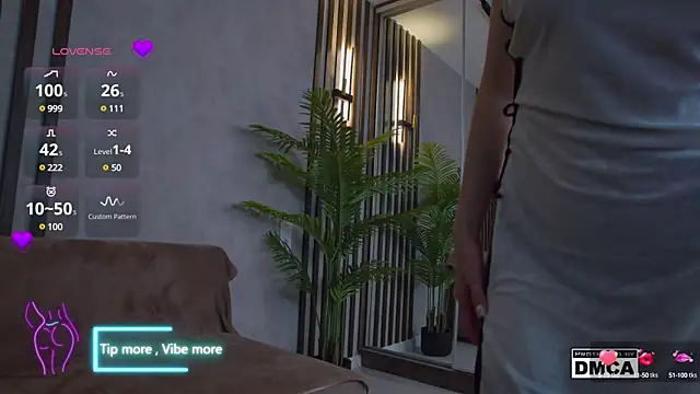 Holl1Would online show from March 15, 6:47 am