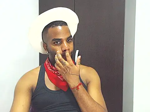 Snapshot of Rene_hotman chatting on February 2, 1:45 am Rene hotman online show from February 2, 1:45 am