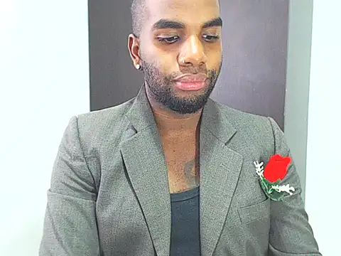 Snapshot of Rene_hotman chatting on February 6, 7:18 pm Rene hotman online show from February 6, 7:18 pm