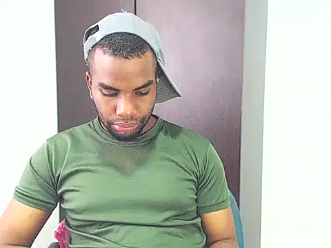 Snapshot of Rene_hotman chatting on February 8, 7:38 pm Rene hotman online show from February 8, 7:38 pm