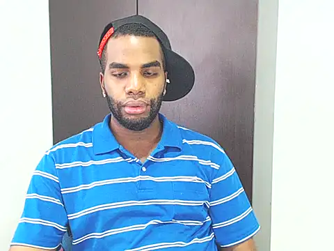 Snapshot of Rene_hotman chatting on February 18, 7:41 pm Rene hotman online show from February 18, 7:41 pm