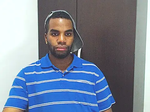 Snapshot of Rene_hotman chatting on March 13, 7:28 pm Rene hotman online show from March 13, 7:28 pm