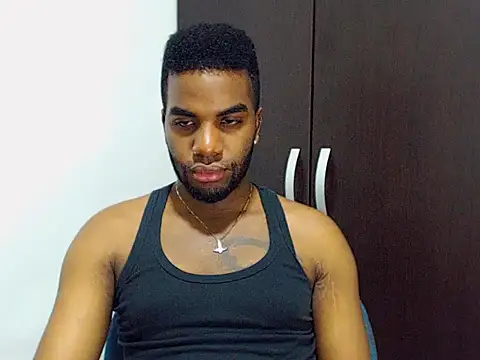 Snapshot of Rene_hotman chatting on October 28, 9:17 pm Rene hotman online show from October 28, 9:17 pm