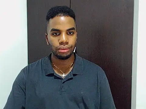 Snapshot of Rene_hotman chatting on November 4, 8:19 pm Rene hotman online show from November 4, 8:19 pm