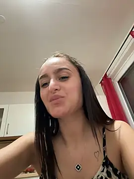 Snapshot of Zeyna1 chatting on January 27, 9:11 pm Zeyna1 online show from January 27, 9:11 pm