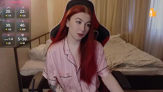 Snapshot of Cute_lina chatting on December 15, 11:12 am Cute lina online show from December 15, 11:12 am