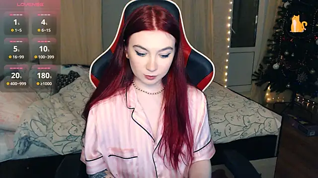 Snapshot of Cute_lina chatting on December 24, 10:17 pm Cute lina online show from December 24, 10:17 pm