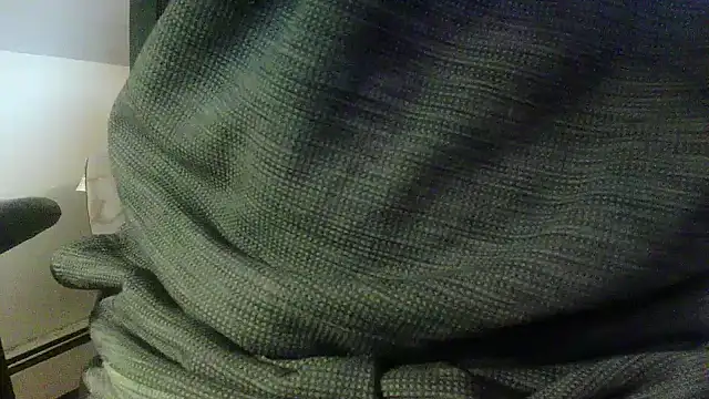 Snapshot of OralDesires2 chatting on December 19, 12:34 pm OralDesires2 online show from December 19, 12:34 pm