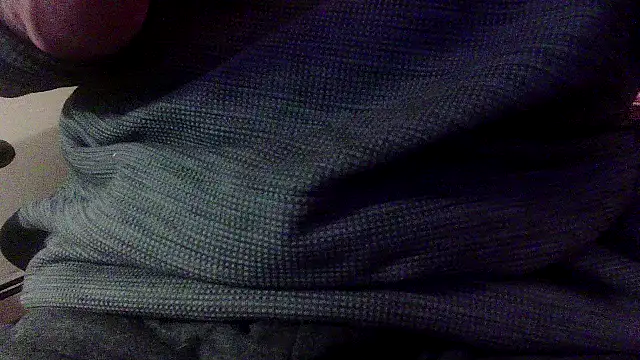 Snapshot of OralDesires2 chatting on December 26, 9:37 pm OralDesires2 online show from December 26, 9:37 pm