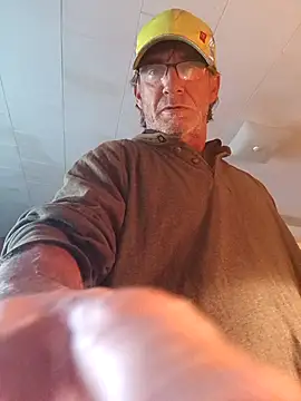 Snapshot of OralDesires2 chatting on October 17, 8:55 pm OralDesires2 online show from October 17, 8:55 pm