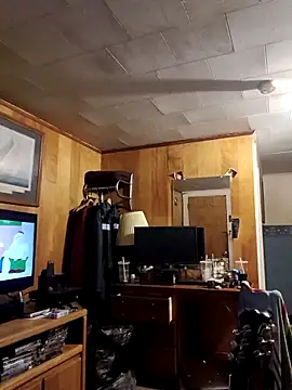 Snapshot of OralDesires2 chatting on November 15, 12:08 am OralDesires2 online show from November 15, 12:08 am