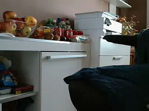 suedel65 online show from March 17, 1:18 pm