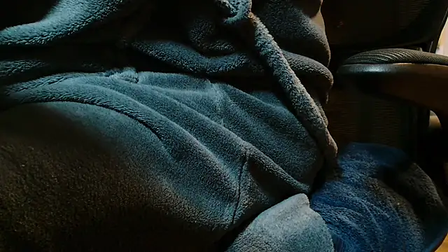 suedel65 online show from March 18, 4:15 am