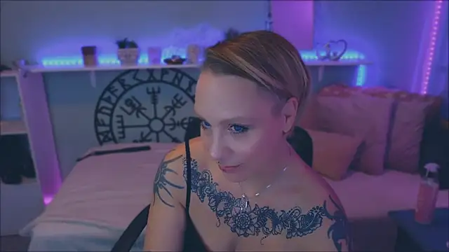 Jan ina online show from December 10, 5:00 pm