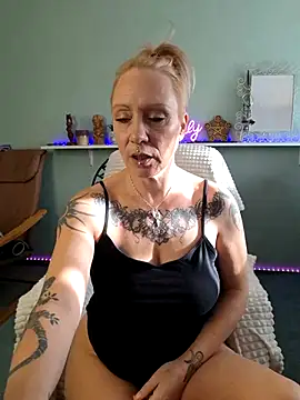 Jan ina online show from January 7, 11:16 am