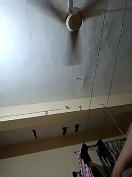 Desi Londa 143 online show from March 13, 1:10 am