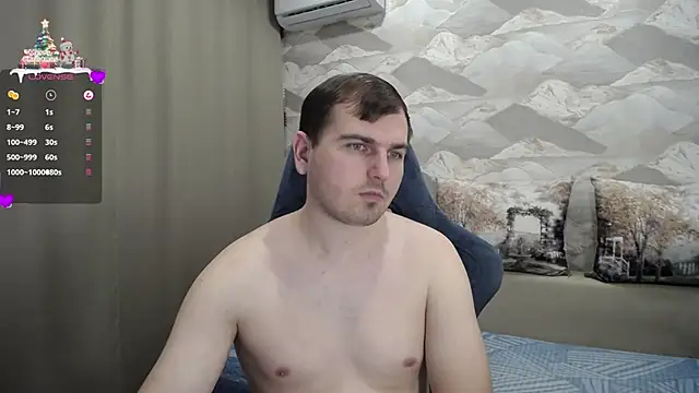 Snapshot of SerzhKorol1 chatting on January 13, 11:19 am SerzhKorol1 online show from January 13, 11:19 am