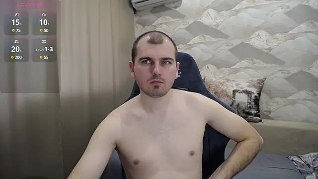 Snapshot of SerzhKorol1 chatting on March 11, 9:34 am SerzhKorol1 online show from March 11, 9:34 am