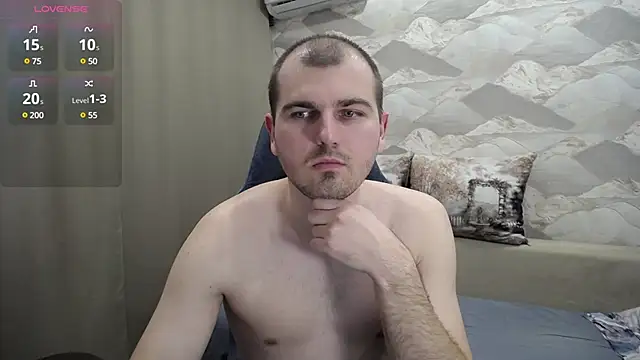 Snapshot of SerzhKorol1 chatting on March 11, 3:45 pm SerzhKorol1 online show from March 11, 3:45 pm