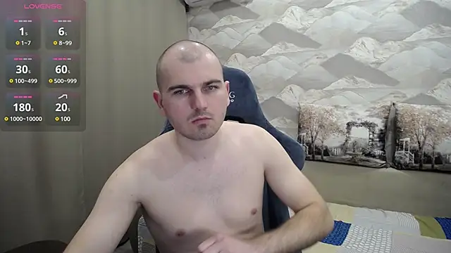 Snapshot of SerzhKorol1 chatting on March 14, 3:03 pm SerzhKorol1 online show from March 14, 3:03 pm