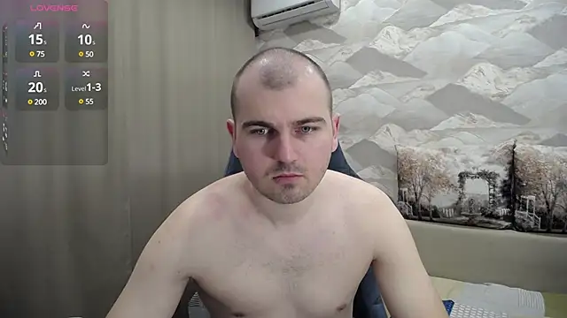 Snapshot of SerzhKorol1 chatting on March 21, 9:45 am SerzhKorol1 online show from March 21, 9:45 am