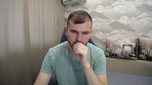 Snapshot of SerzhKorol1 chatting on September 16, 8:26 am SerzhKorol1 online show from September 16, 8:26 am