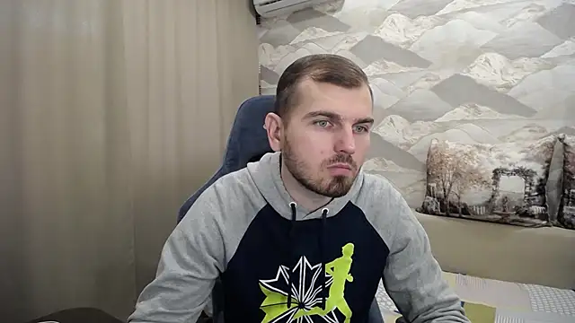 Snapshot of SerzhKorol1 chatting on September 29, 8:08 am SerzhKorol1 online show from September 29, 8:08 am