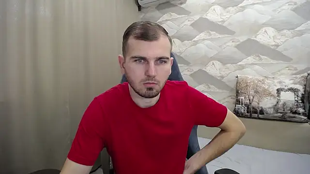 Snapshot of SerzhKorol1 chatting on October 13, 7:52 am SerzhKorol1 online show from October 13, 7:52 am