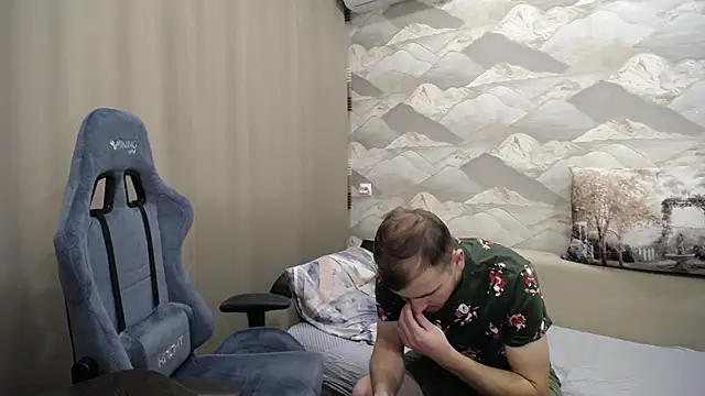 Snapshot of SerzhKorol1 chatting on October 21, 11:11 am SerzhKorol1 online show from October 21, 11:11 am