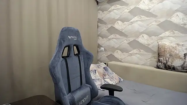 Snapshot of SerzhKorol1 chatting on November 1, 6:26 am SerzhKorol1 online show from November 1, 6:26 am