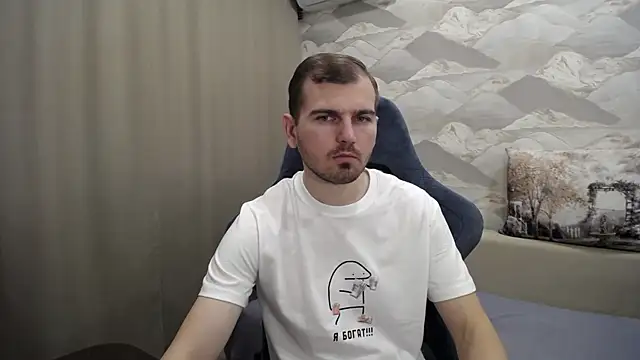 Snapshot of SerzhKorol1 chatting on November 2, 6:05 am SerzhKorol1 online show from November 2, 6:05 am