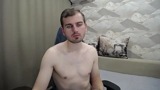 Snapshot of SerzhKorol1 chatting on November 15, 4:36 pm SerzhKorol1 online show from November 15, 4:36 pm