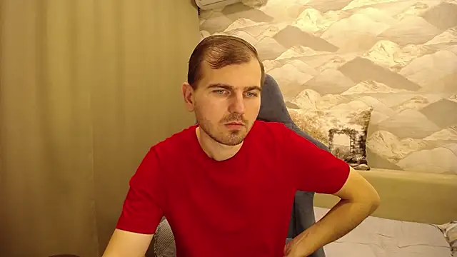 Snapshot of SerzhKorol1 chatting on November 23, 4:45 am SerzhKorol1 online show from November 23, 4:45 am