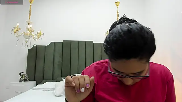 DanielleEvans  online show from March 8, 11:16 am