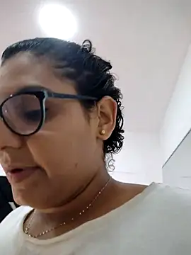 DanielleEvans  online show from March 9, 11:14 am