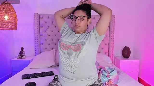 DanielleEvans  online show from March 20, 11:16 am