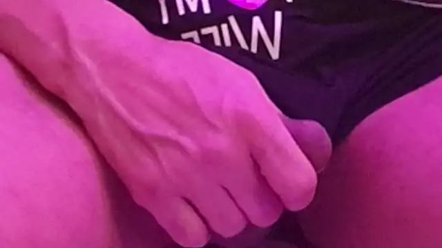 sexmadshyguy online show from November 22, 9:58 pm