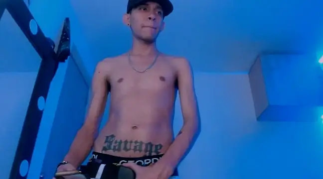 Snapshot of Samuel_Suarez chatting on January 8, 2:25 am Samuel Suarez online show from January 8, 2:25 am