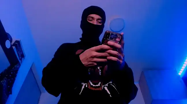 Snapshot of Samuel_Suarez chatting on February 12, 7:55 am Samuel Suarez online show from February 12, 7:55 am