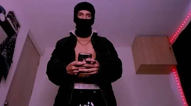 Snapshot of Samuel_Suarez chatting on February 15, 12:33 pm Samuel Suarez online show from February 15, 12:33 pm