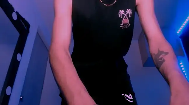 Snapshot of Samuel_Suarez chatting on February 26, 9:21 am Samuel Suarez online show from February 26, 9:21 am