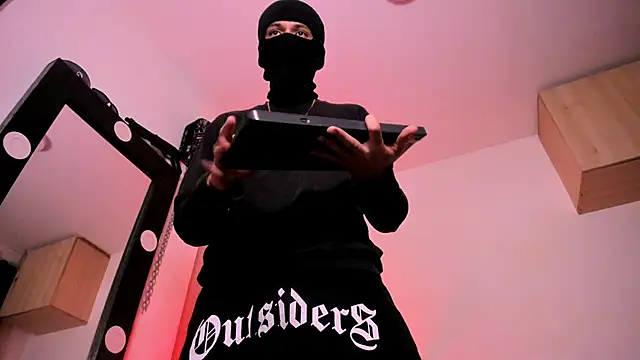 Snapshot of Samuel_Suarez chatting on September 16, 12:11 am Samuel Suarez online show from September 16, 12:11 am