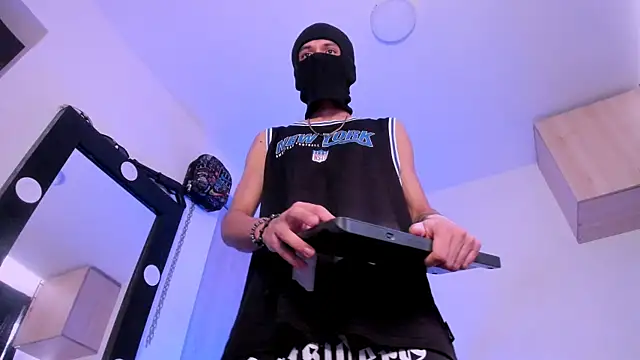 Snapshot of Samuel_Suarez chatting on September 19, 1:12 pm Samuel Suarez online show from September 19, 1:12 pm