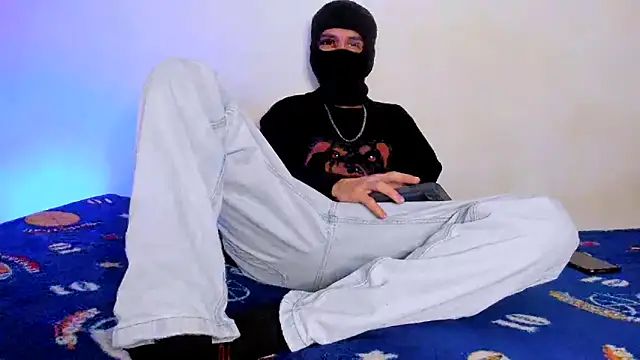 Snapshot of Samuel_Suarez chatting on September 27, 9:36 am Samuel Suarez online show from September 27, 9:36 am