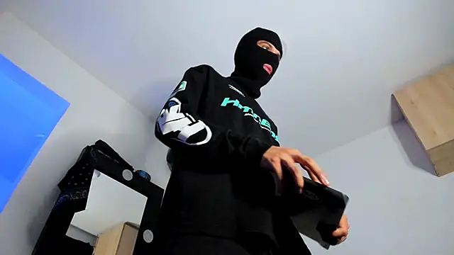 Snapshot of Samuel_Suarez chatting on November 19, 7:41 am Samuel Suarez online show from November 19, 7:41 am