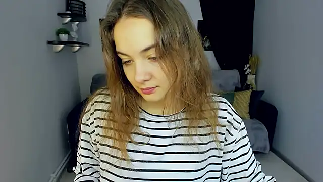 KristinaLoison online show from December 17, 11:28 am