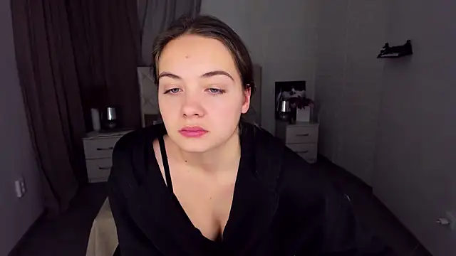 KristinaLoison online show from December 18, 7:52 pm